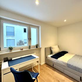 WG-Zimmer for rent for 850 € per month in Munich, Neufriedenheimer Straße