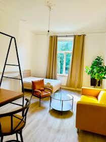 Studio for rent for €929 per month in Ixelles, Rue Malibran