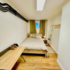 公寓 for rent for €739 per month in Ixelles, Rue Malibran