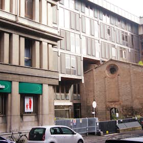 Stanza privata for rent for 380 € per month in Parma, Via Ireneo Affò