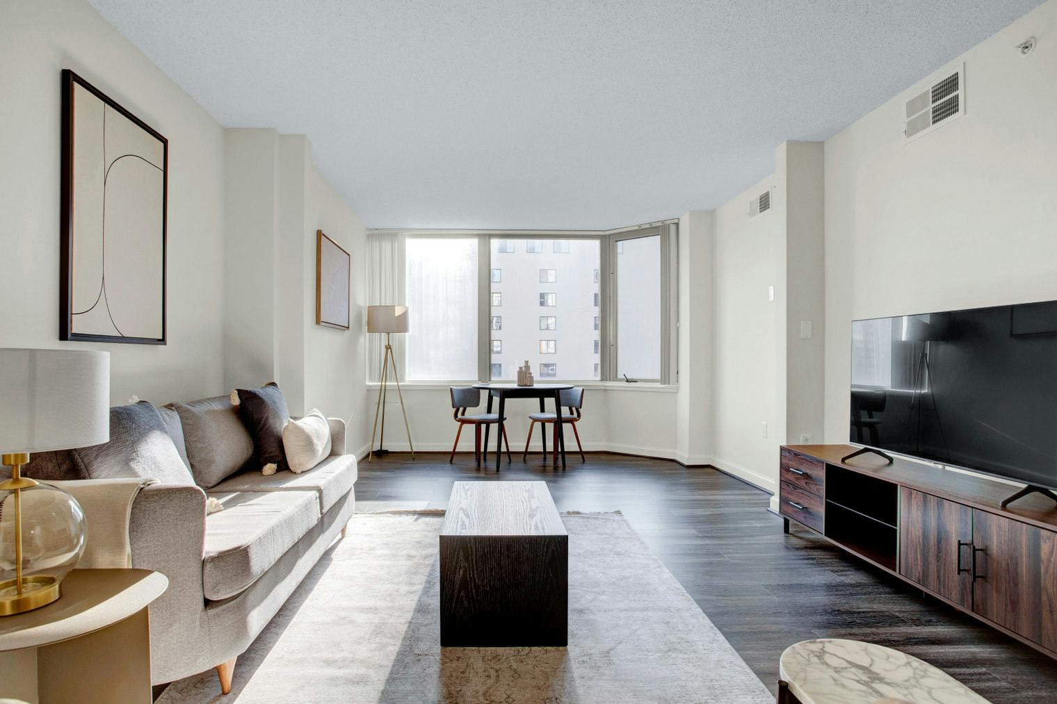 Apartment for rent for $4,310 per month in Bethesda, Cordell Avenue