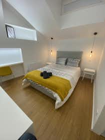 House for rent for €1,495 per month in Viana do Castelo, Rua dos Fornos