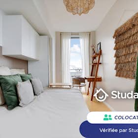 Private room for rent for €870 per month in Paris, Rue Cesaria Évora