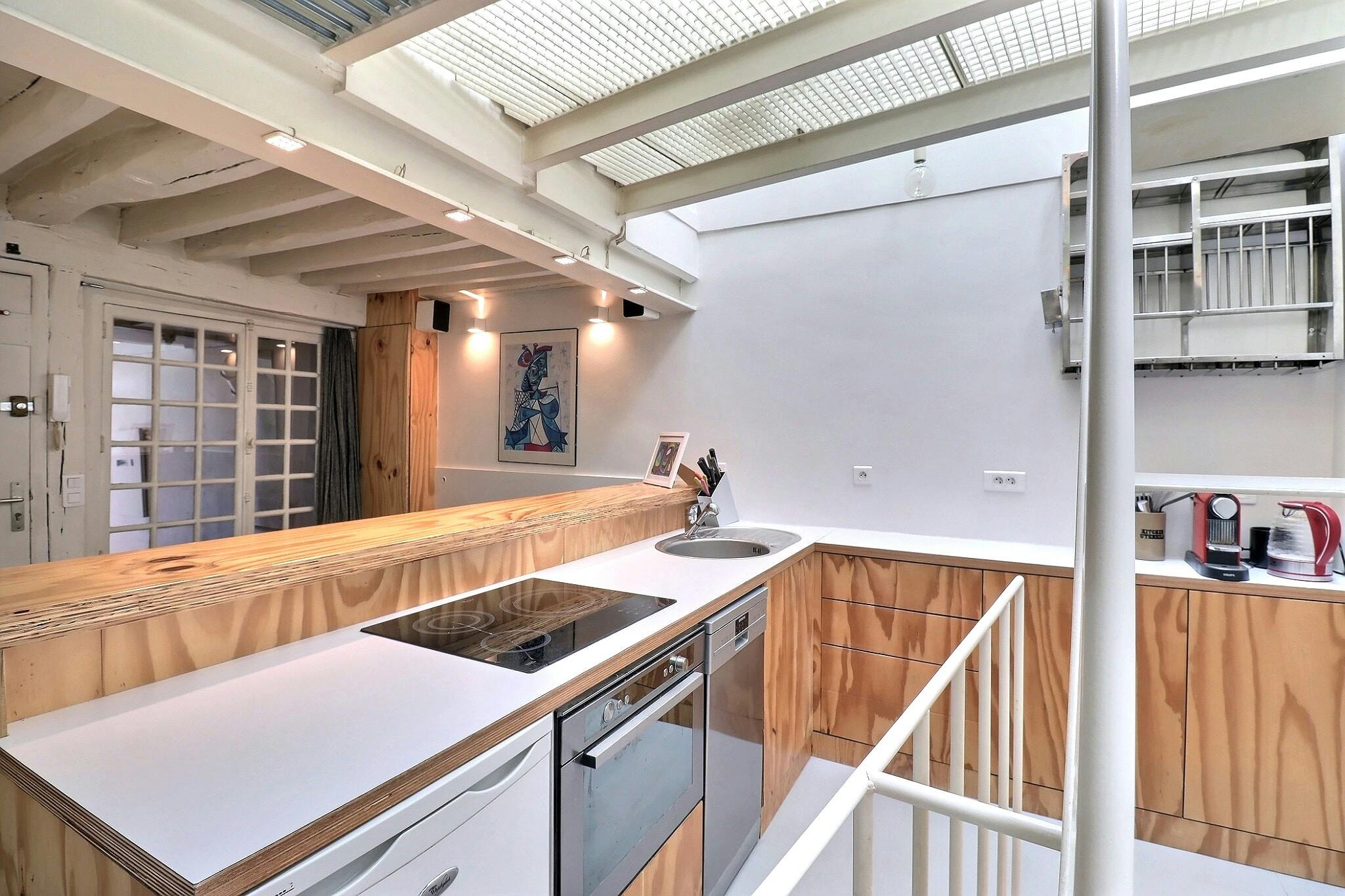 Apartment for rent for €1,800 per month in Paris, Avenue de Breteuil