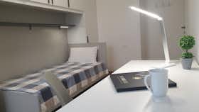 Privé kamer te huur voor € 540 per maand in Venice, Via Trento