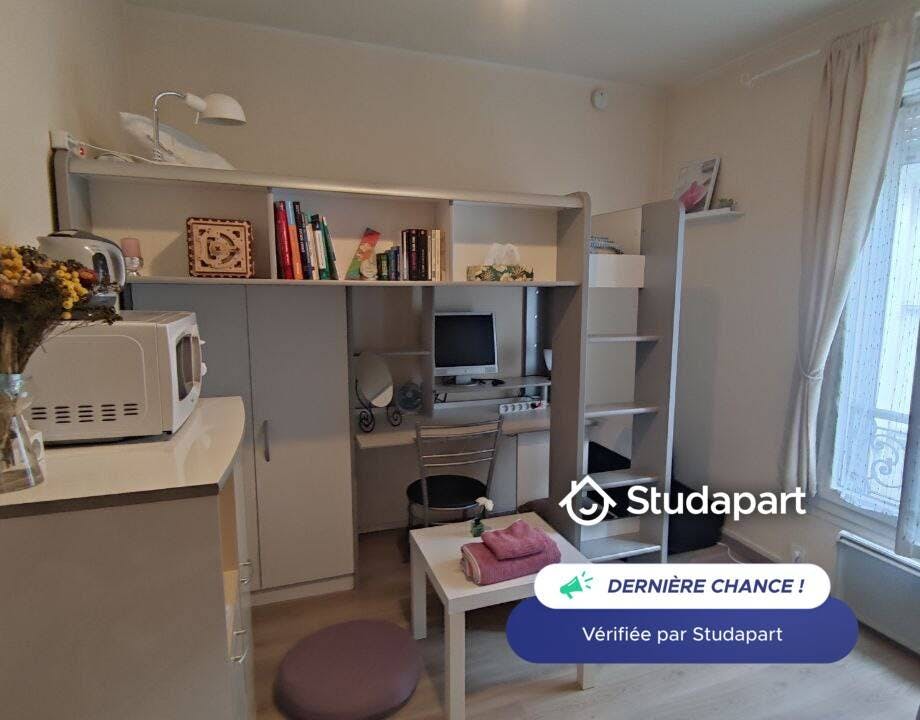 Appartamento in affitto a 400 € al mese a Marseille, Montée des Camoins