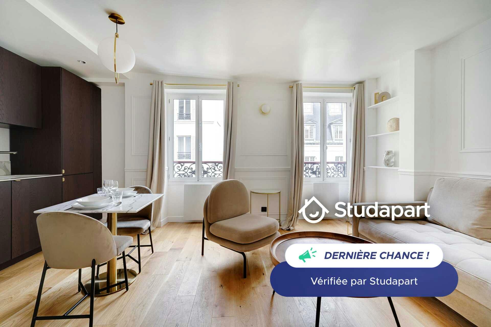 Apartment for rent for €3,000 per month in Paris, Rue de Grenelle