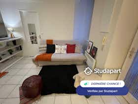 Квартира за оренду для 680 EUR на місяць у Dijon, Rue Musette