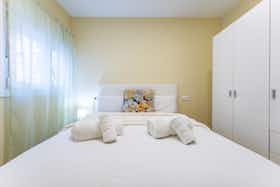 Квартира сдается в аренду за 1 000 € в месяц в Málaga, Calle Sierra Bermeja