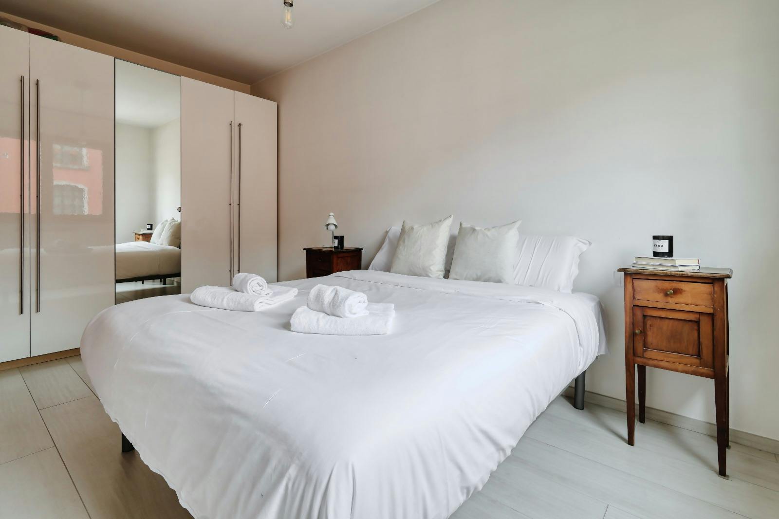 Apartment Milan, 1 bed, 53m² — photo 1
