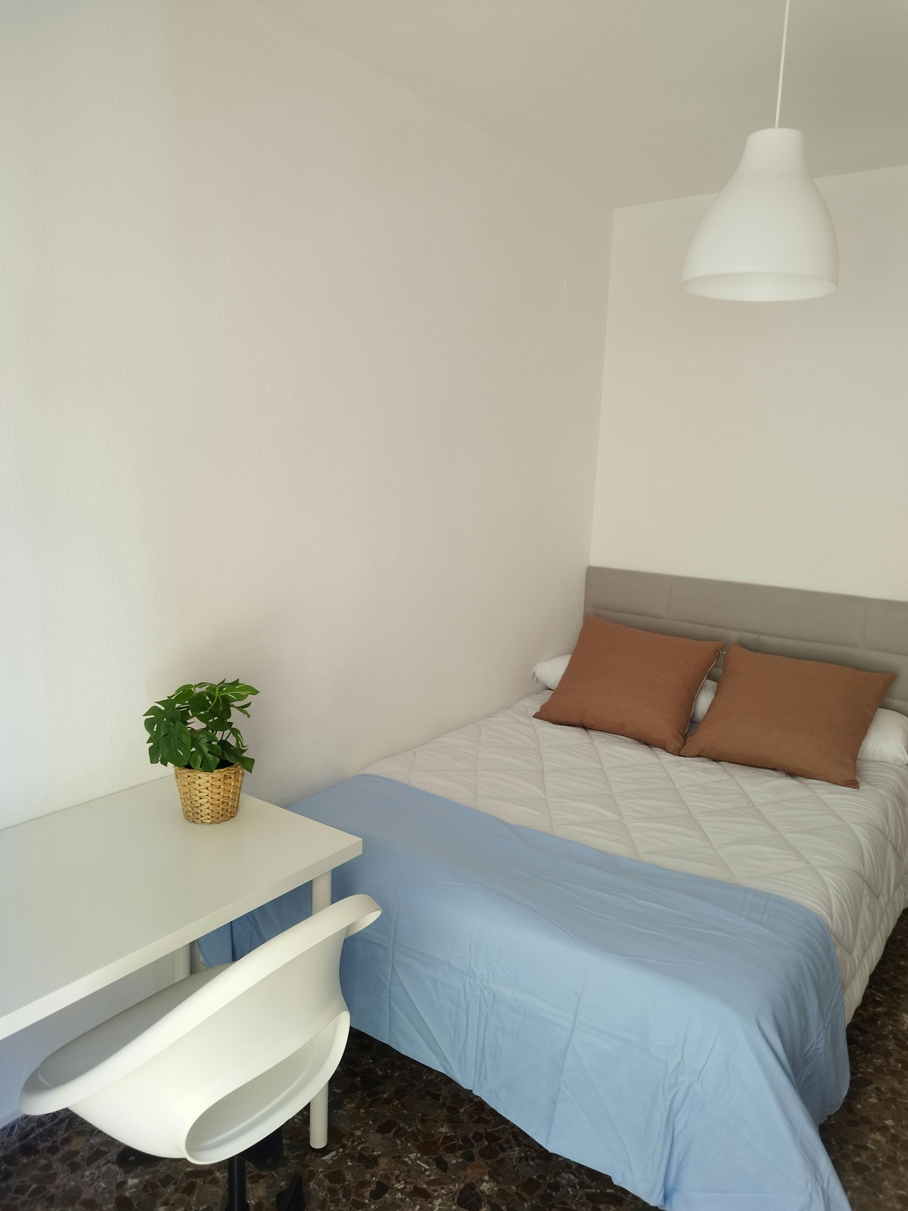 Calle San Leandro, Murcia preview