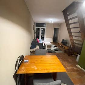 Дом сдается в аренду за 2 200 € в месяц в Delft, Graswinckelstraat