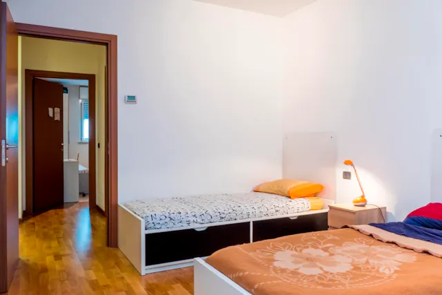 Shared room in Viale dell'Innovazione, Milan (1491224) room image 2