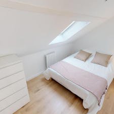 WG-Zimmer for rent for 450 € per month in Bron, Rue du Docteur Charles Faguin