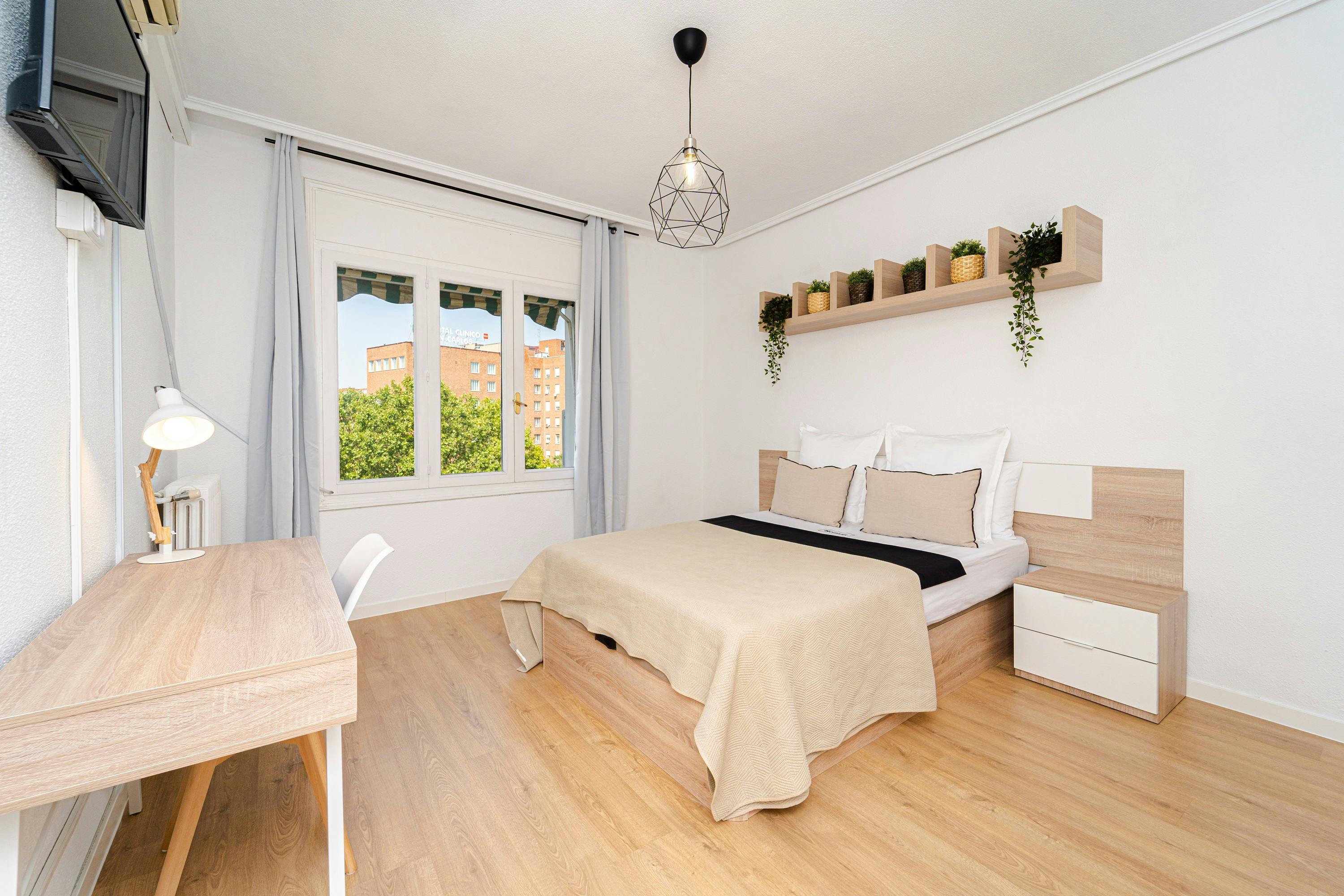 Calle de Isaac Peral, Madrid Madrid