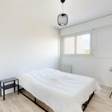 WG-Zimmer for rent for 400 € per month in Clermont-Ferrand, Rue de la Liève