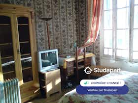 Private room for rent for €470 per month in Rennes, Rue Camille Desmoulins