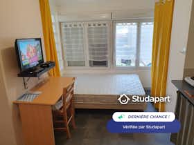 公寓 正在以 €410 的月租出租，其位于 Boulogne-sur-Mer, Rue de Belterre