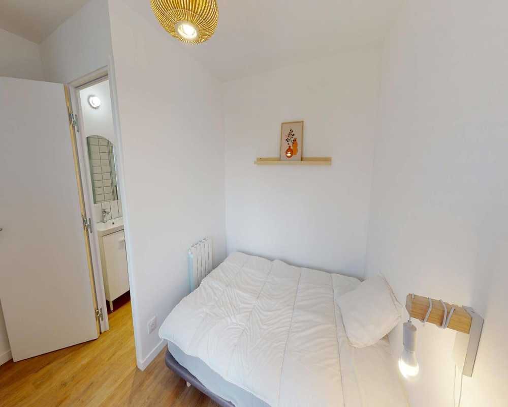 Rue Pierre Poli, Issy-les-Moulineaux preview