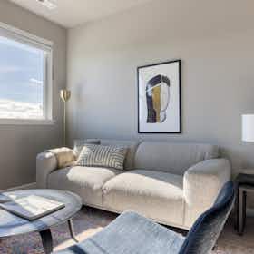 Apartament de închiriat pentru $4,285 pe lună în Hillsboro, SE Frasier Ln