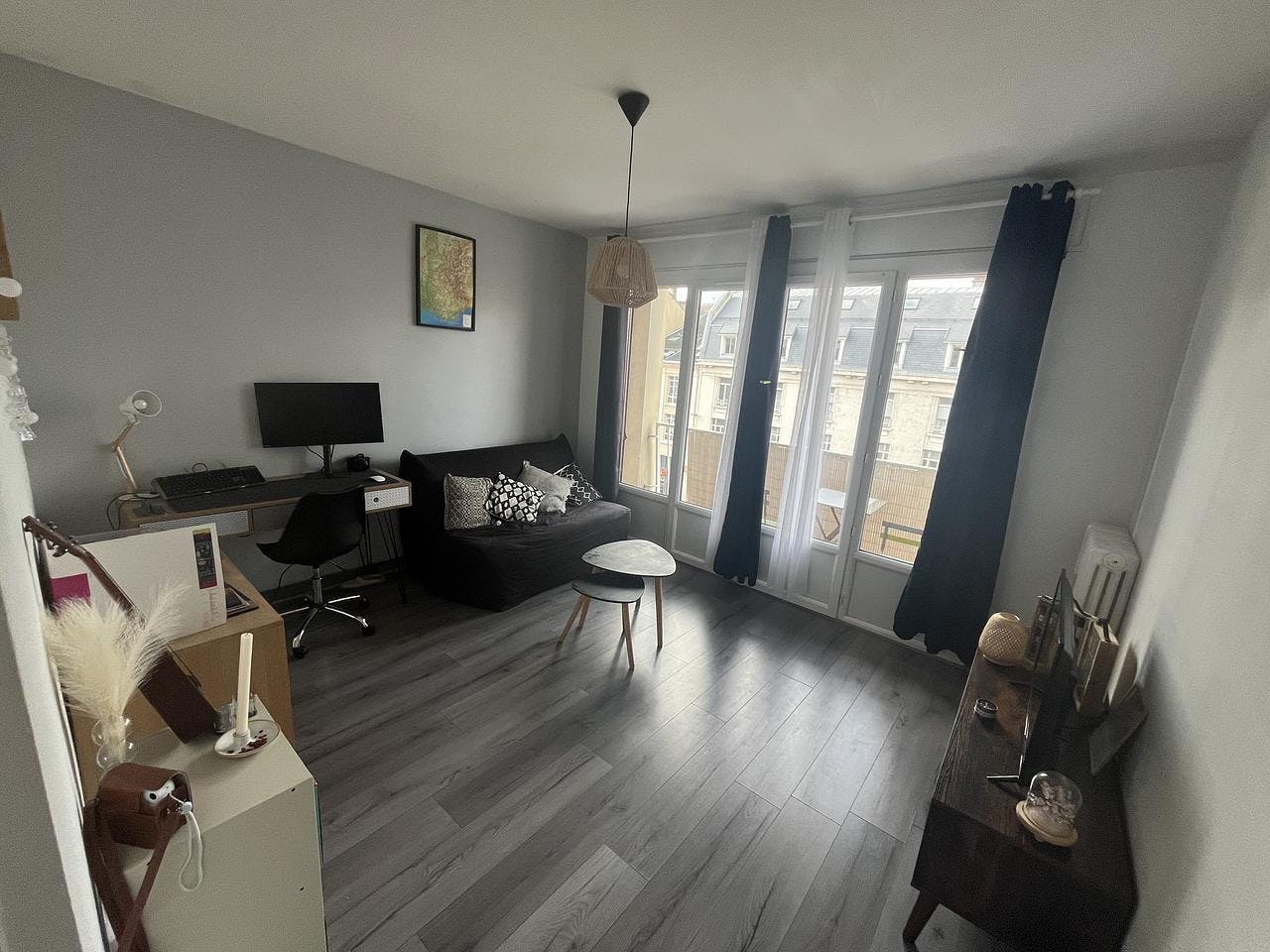 Apartment for rent for €821 per month in Chambéry, Avenue des Ducs de Savoie