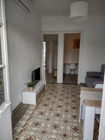 Appartement à louer pour 3 000 €/mois à Barcelona, Carrer dels Consorts Sans Bernet