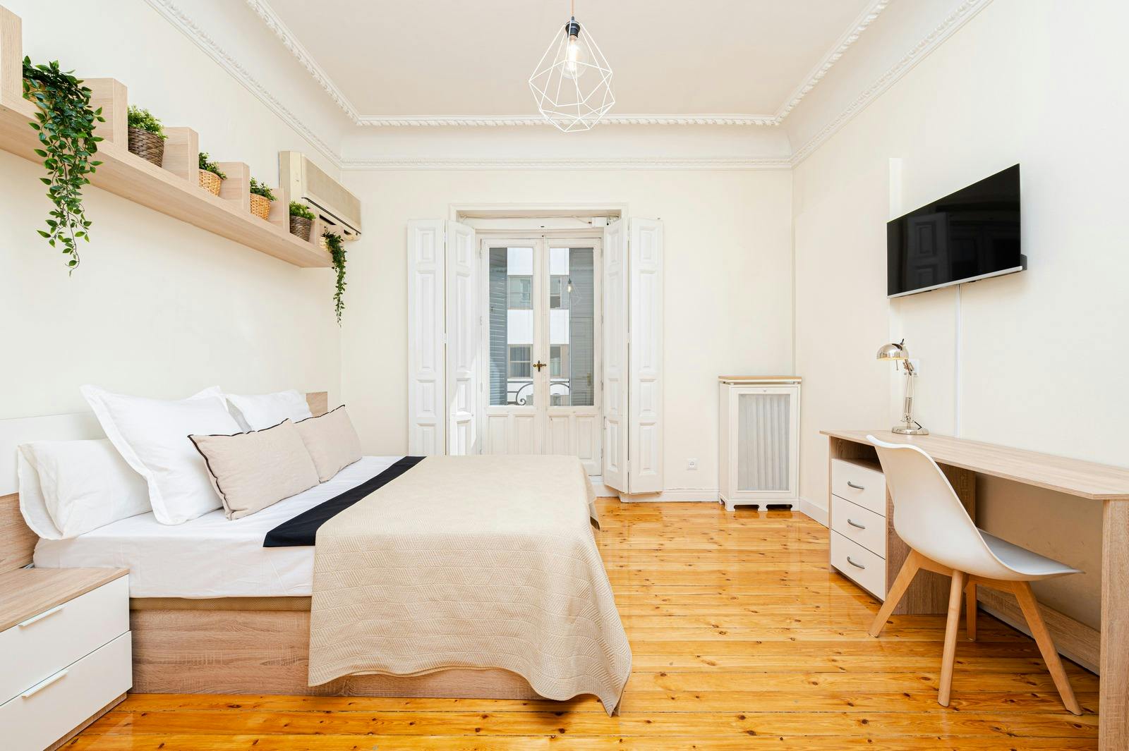 Calle de Ventura Rodríguez, Madrid Madrid