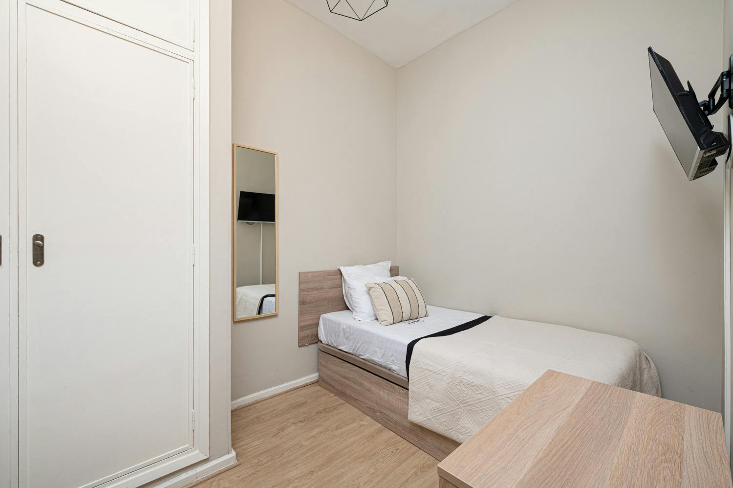 Calle de la Princesa, Madrid preview