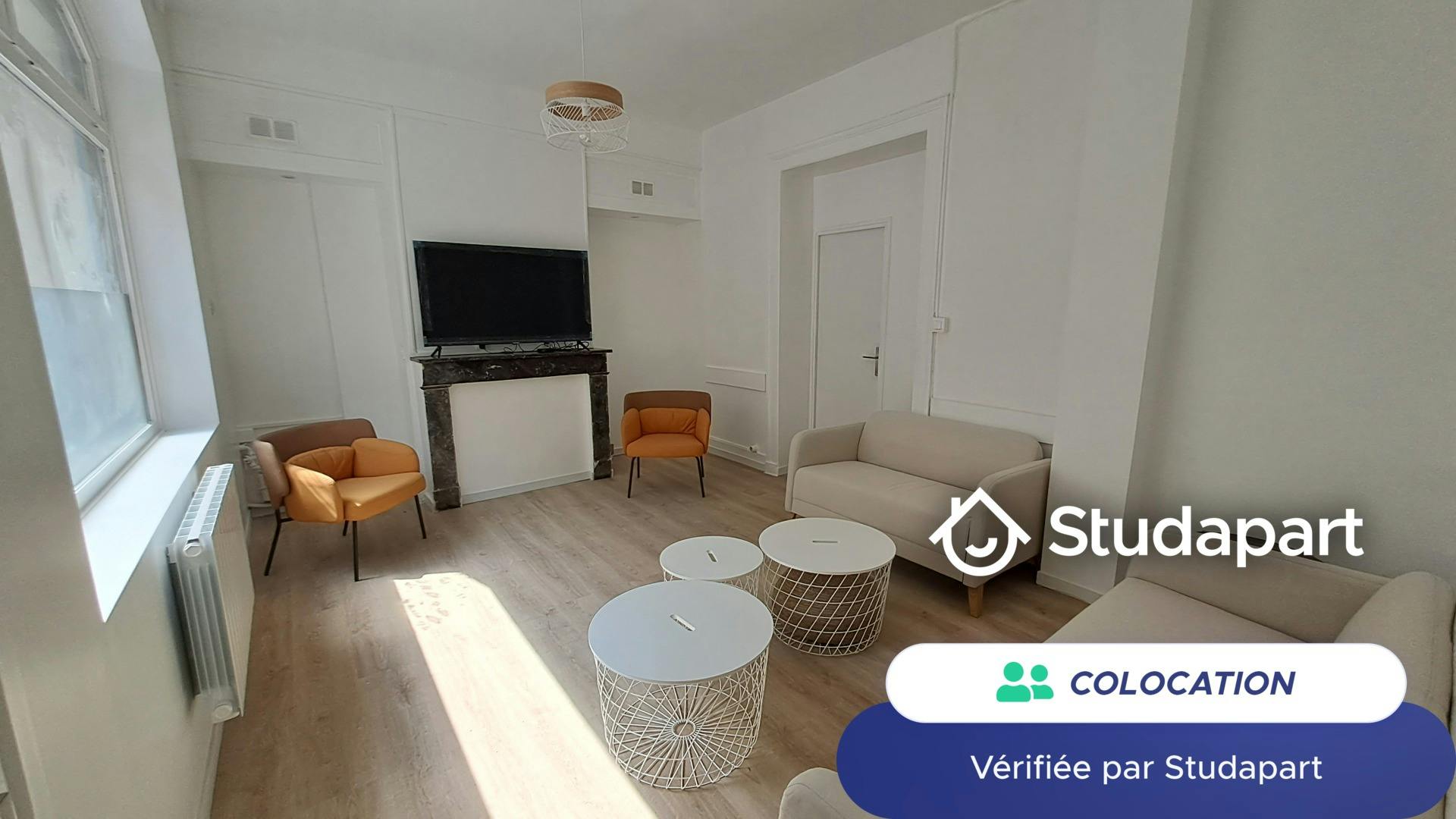 Private room for rent for €420 per month in Douai, Rue du Clocher Saint-Pierre