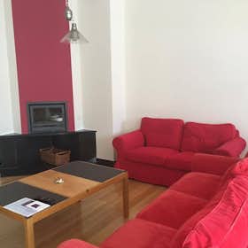 Apartment for rent for €3,000 per month in Schaerbeek, Rue Marcel Marien