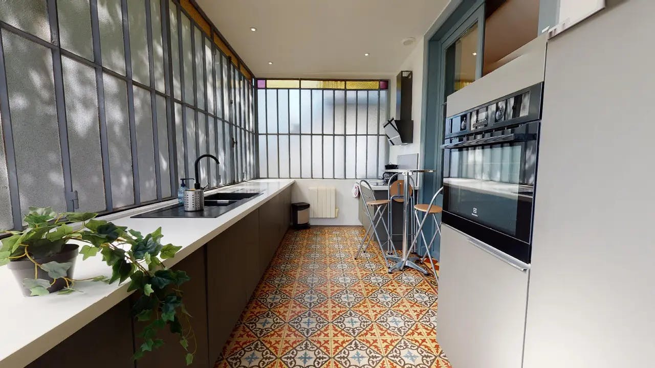 2-Bedroom Apartment in Avenue Paul Santy, Lyon (1491743) ROOM 1