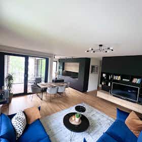 Wohnung zu mieten für 2.150 € pro Monat in Hamburg, Winterlindenweg