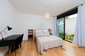 Private room for rent for €650 per month in Boadilla del Monte, Calle de la Comunidad de Madrid
