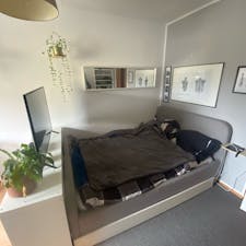 Apartment for rent for €1,400 per month in Bonn, Sebastianstraße