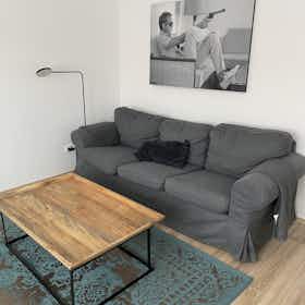 Apartment for rent for €1,290 per month in Essen, Rellinghauser Straße