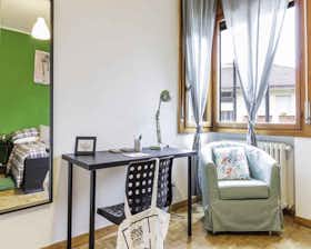 WG-Zimmer zu mieten für 590 € pro Monat in Padova, Via Felice Mendelssohn