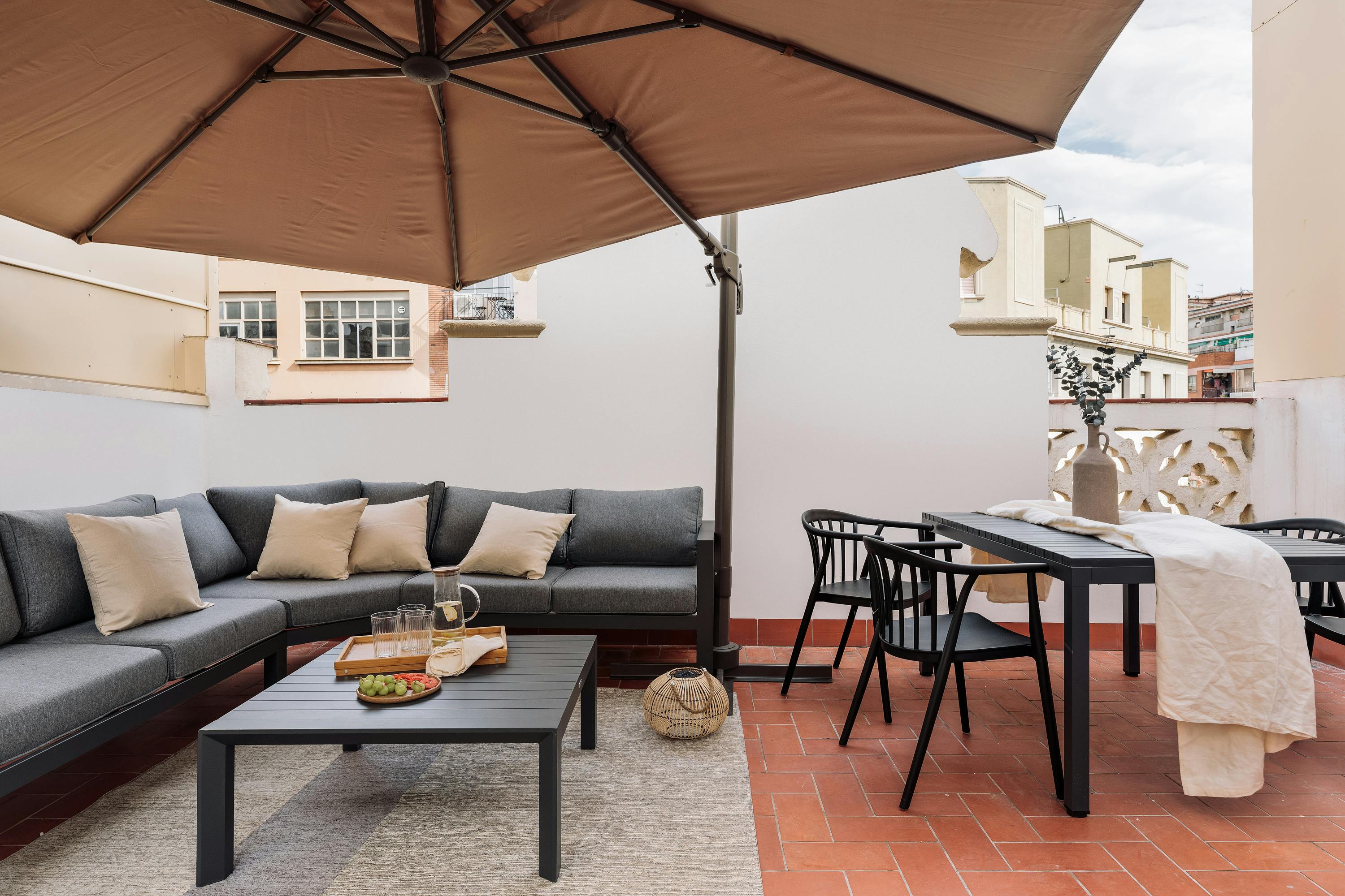 Apartment for rent for €2,011 per month in Barcelona, Carrer de Lepant