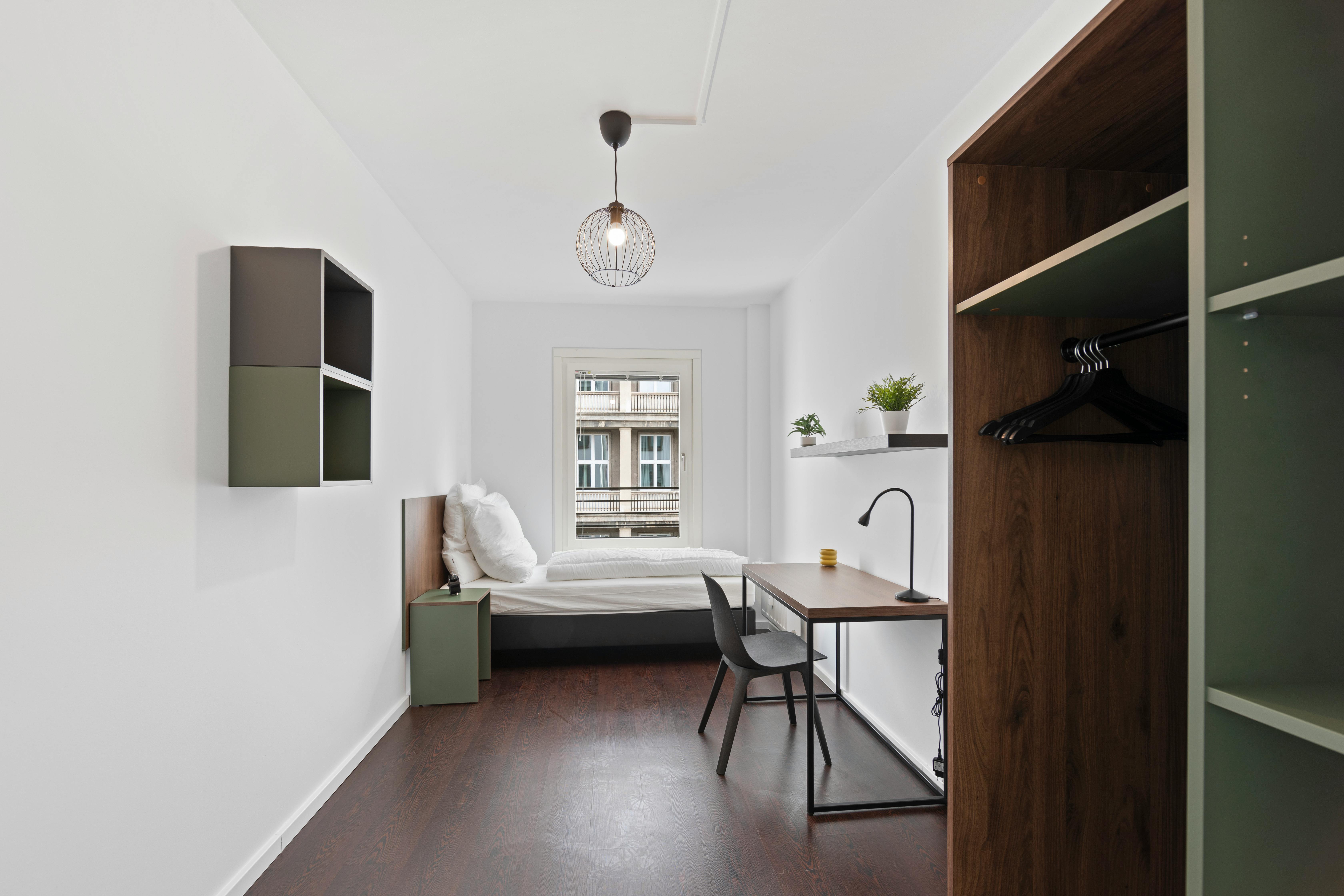 Private room for rent for €780 per month in Berlin, Anton-Wilhelm-Amo-Straße