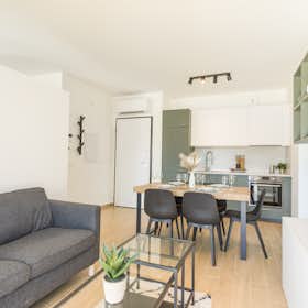 单间公寓 正在以 €2,500 的月租出租，其位于 Rome, Via Alberto Pollio