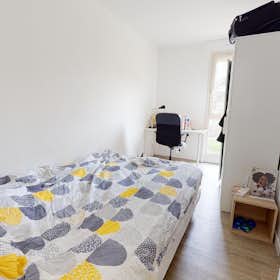 Приватна кімната за оренду для 460 EUR на місяць у Angers, Place Jules Verne