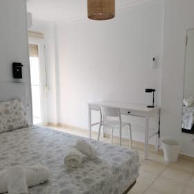 Отдельная комната сдается в аренду за 800 € в месяц в Palma, Carrer Antoni Gaudí