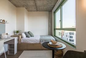 单间公寓 正在以 €1,503 的月租出租，其位于 Barcelona, Carrer de Cristóbal de Moura