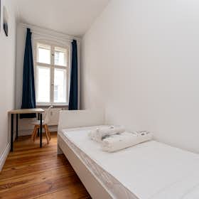 WG-Zimmer for rent for 665 € per month in Berlin, Wühlischstraße