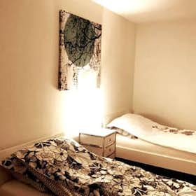Appartement for rent for 2 850 CHF per month in Wallisellen, Neue Winterthurerstrasse