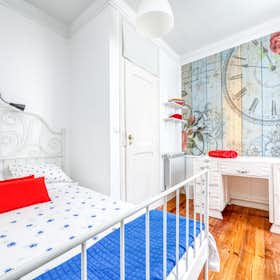 Private room for rent for €550 per month in Lisbon, Rua General Garcia Rosado