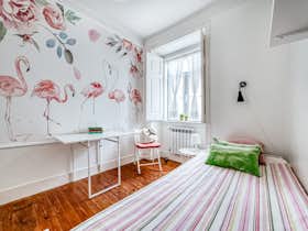 Private room for rent for €500 per month in Lisbon, Rua General Garcia Rosado