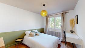 私人房间 正在以 €420 的月租出租，其位于 Dijon, Rue d'Auxonne