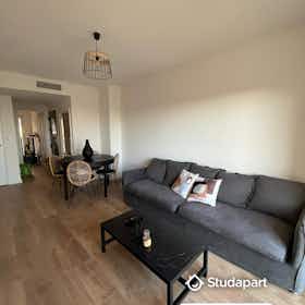 Lägenhet att hyra för 550 € i månaden i Grasse, Avenue de Provence