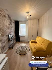 Appartement te huur voor € 470 per maand in Amiens, Rue Vaquette