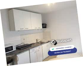 Apartment for rent for €540 per month in Nantes, Impasse de la Terre Adélie
